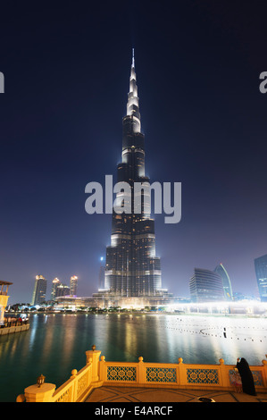 Medio Oriente, Emirati Arabi Uniti Dubai Burj Khalifa, la più alta torre in tutto il mondo a 818m Foto Stock