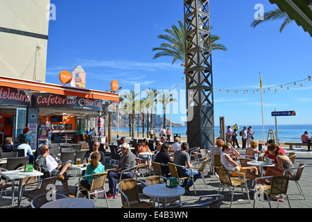 Ristorante esterno, Playa de Levante di Benidorm, Costa Blanca, Alicante provincia, il Regno di Spagna Foto Stock