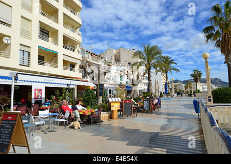 La passeggiata sul lungomare, Altea, Costa Blanca, Alicante provincia, il Regno di Spagna Foto Stock