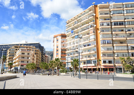 Lungomare esplanade, Calpe (CALP), Costa Blanca, Alicante provincia, il Regno di Spagna Foto Stock