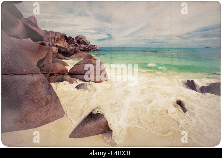 Una spiaggia da sogno sullo sfondo della carta Foto Stock