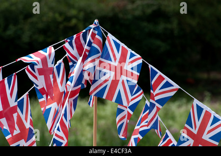 Unione Jack bunting su un narrowboat Foto Stock