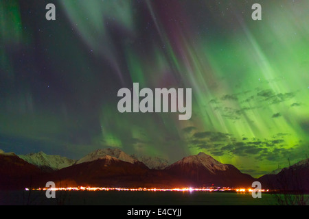 Aurora boreale sulla risurrezione Bay, Seward, Alaska. Foto Stock