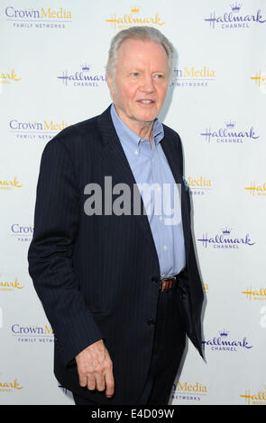 Los Angeles, California, USA. 8 Luglio, 2014. Jon Voight frequentando l'Hallmark Channel e Hallmark Film & Misteri estate TCA Press Tour tenutosi a Northpole Manor di Beverly Hills, la California il 8 luglio 2014. 2014 Credit: D. lunga/Globe foto/ZUMA filo/Alamy Live News Foto Stock