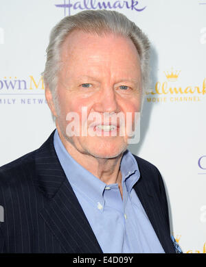 Los Angeles, California, USA. 8 Luglio, 2014. Jon Voight frequentando l'Hallmark Channel e Hallmark Film & Misteri estate TCA Press Tour tenutosi a Northpole Manor di Beverly Hills, la California il 8 luglio 2014. 2014 Credit: D. lunga/Globe foto/ZUMA filo/Alamy Live News Foto Stock