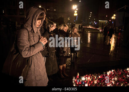 Cerimonia di lutto per le vittime del Euromaidan a Kiev, Lviv, Ucraina occidentale, Ucraina Foto Stock