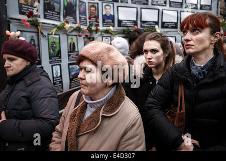 Cerimonia di lutto per le vittime del Euromaidan a Kiev, Lviv, Ucraina occidentale, Ucraina Foto Stock