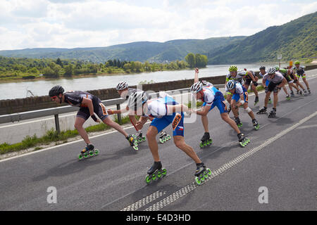 La pratica del pattinaggio di velocità, medio Reno Marathon 2014, Coblenza, Renania-Palatinato, Germania Foto Stock