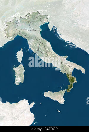 Italia e la regione della Calabria, True Color satellitare immagine Foto Stock