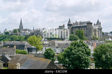 Vista sulla città di Vitre in Bretagna, Francia Foto Stock