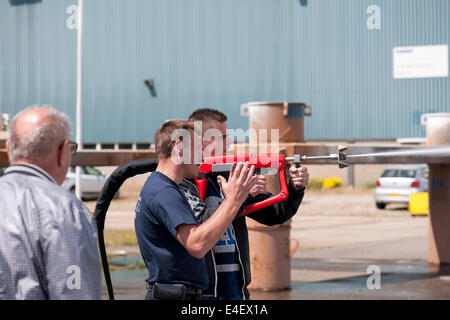 Dimostrazione del cobra di alta pressione sistema antincendio durante i giorni porta a Vlissingen Foto Stock