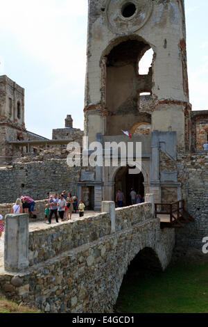 Rovine di Krzyztopor (Croce e Ax) Castello, Ujazd, swietokrzyskie, Polonia. Foto Stock