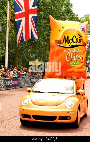 London, Regno Unito - 7 Luglio 2014: il finale della terza tappa del Tour de France presso il centro commerciale di Londra Foto Stock