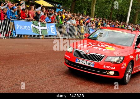 London, Regno Unito - 7 Luglio 2014: il finale della terza tappa del Tour de France presso il centro commerciale di Londra Foto Stock