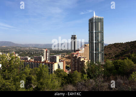Panoramica di alberghi e Playa de Levante, località di Benidorm, Costa Blanca, provincia di Valencia, Spagna, Europa. Foto Stock