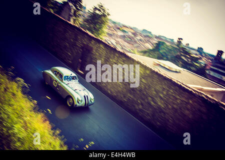 BMW 328 berlinetta Touring da 1939 a Mille Miglia 2014 - Classic Car Race, Brescia, Italia 2014 Foto Stock