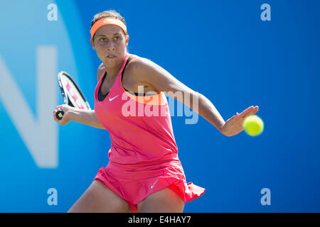 AEGON International 2014 - Donne singoli semi finali. Tasti di Madison NEGLI STATI UNITI D' AMERICA in azione a giocare una mano sola diretti Foto Stock