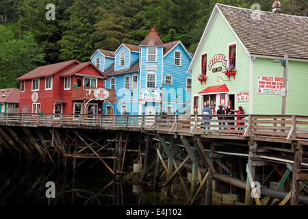 Creek Street onetime quartiere a luci rosse in Ketchikan ora un'attrazione turistica Foto Stock