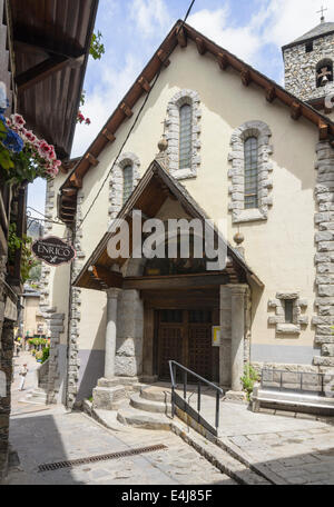 Chiesa di Sant Esteve, Placa del Princep Benlloch, Andorra la Vella, Andorra Foto Stock