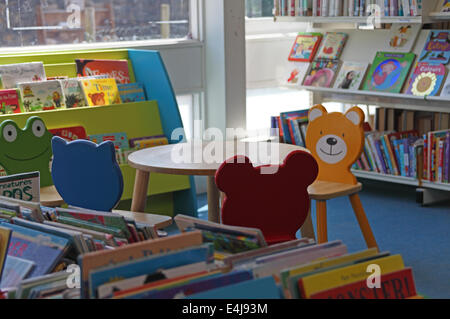 Early Learning Centre e Biblioteca dei bambini East Dorset England Regno Unito Foto Stock