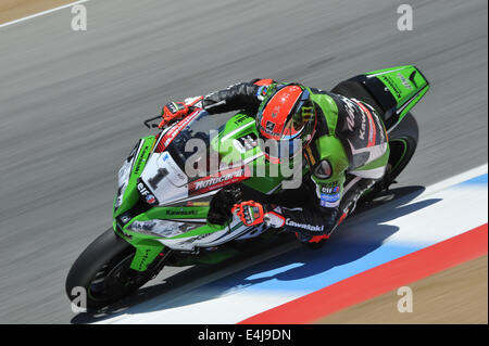 Monterey, California, USA. 12 Luglio, 2014. Kawasaki Racing Team rider Tom Sykes di Inghilterra (#1) del sabato della Superpole. Foto Stock