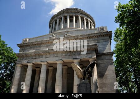 NYC: Concessione della tomba mausoleo contenente i resti presidente Ulysses S. Grant e sua moglie Julia Cameron Dent Foto Stock