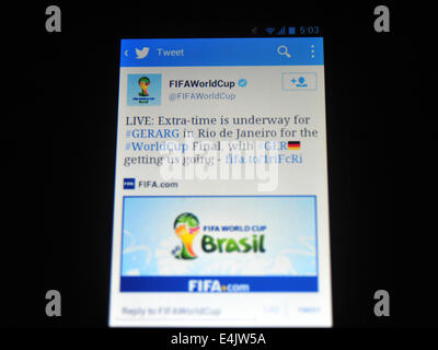 Tweet durante il 2014 FIFA World Cup finale tra Argentina e Germania. Foto Stock