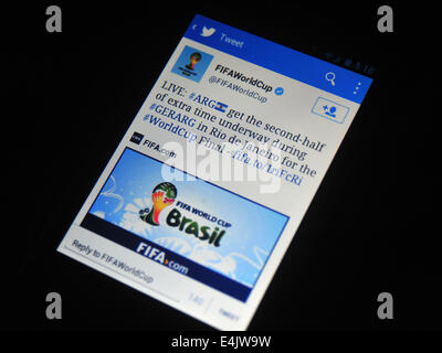 Tweet durante il 2014 FIFA World Cup finale tra Argentina e Germania. Foto Stock