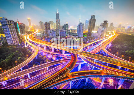 Shanghai, Cina vista aerea su autostrade. Foto Stock