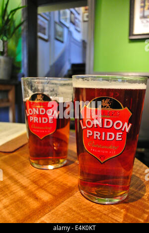 London Pride ale pinta di birra Foto Stock