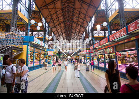 Europa orientale, Ungheria, Budapest, La Grande Sala del mercato Foto Stock