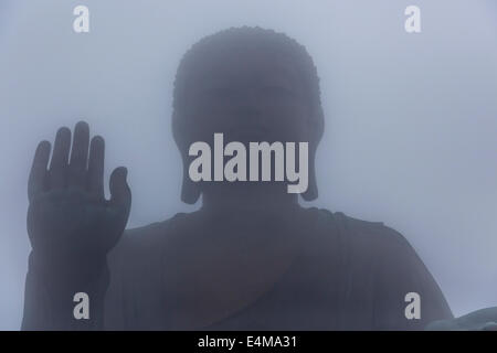 Statua del Buddha al Monastero Po Lin Lantau HK HONG Foto Stock