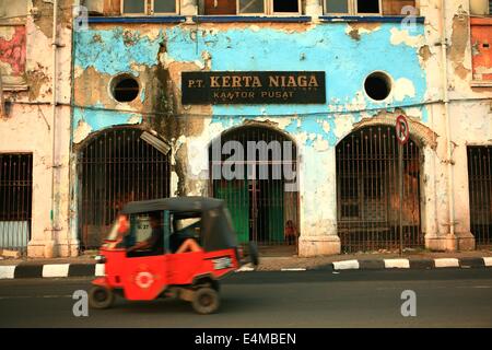 Una scena di strada di Jakarta, Indonesia Foto Stock