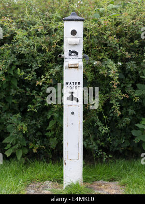 Punto di acqua sul Grand Union Canal vicino Foxton, Inghilterra. Foto Stock