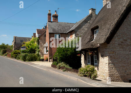 Maggiordomi Marston village, Warwickshire, Inghilterra, Regno Unito Foto Stock