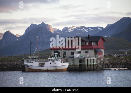 La pesca cutter in Ramberg, Norvegia Foto Stock