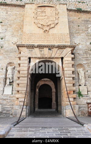 Ingresso principale porta di Dalt Vila di Ibiza, Spagna Foto Stock