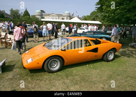 Una metà degli anni settanta Lamborghini Countach in mostra a Goodwood Festival della Velocità nelle vicinanze del Chichester nel 2013. Foto Stock