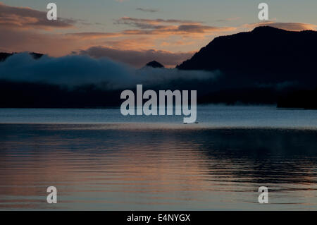 Il Lago Walchensee all'alba, Alpi Bavaresi Germania Foto Stock
