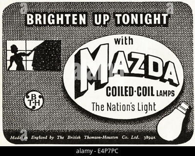 1940s annuncio pubblicitario per la Mazda lampadine nella rivista britannica datata marzo 1942 Foto Stock