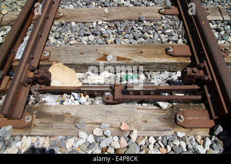 Lo scambio di aghi, binari, dettaglio delle ferrovie in Spagna Foto Stock