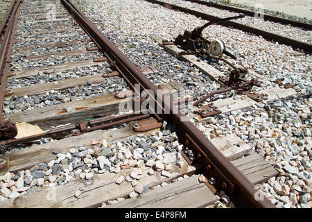 Lo scambio di aghi, binari, dettaglio delle ferrovie in Spagna Foto Stock