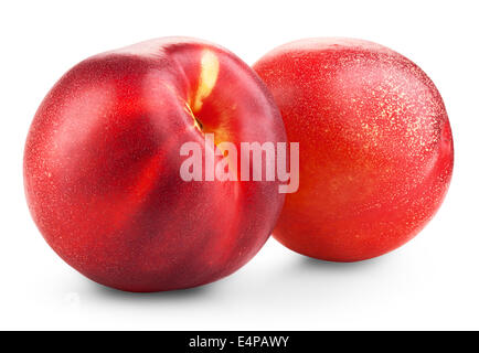 Pesche noci maturi frutti isolati su sfondo bianco. Tracciato di ritaglio Foto Stock