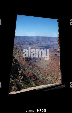 Grand Canyon visto dalla torre di avvistamento (1932), la vista del deserto, East Rim Drive, il Parco Nazionale del Grand Canyon, Arizona, Stati Uniti d'America Foto Stock