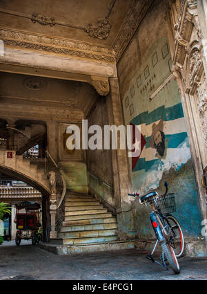 Ingresso al famoso La Guarida Ristorante a l'Avana, Cuba Foto Stock