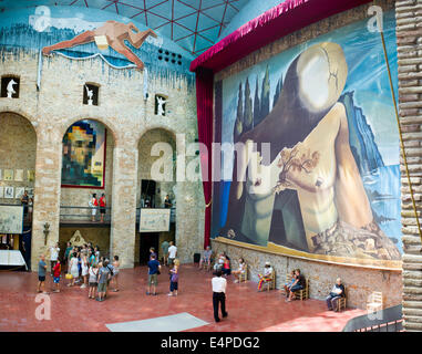 La pittura nel teatro di Dalí e museo, Figueres, Catalogna, Spagna Foto Stock