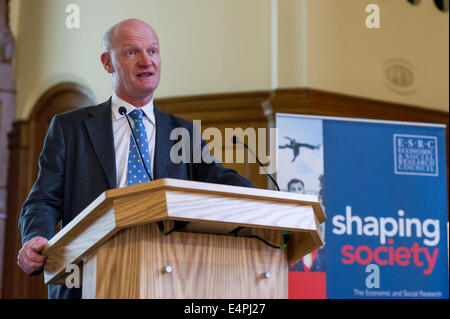 PICS FILE: Londra, Regno Unito. 3 Luglio, 2014. Università e ministro della Scienza David Willetts MP parlando a un evento a introdurre i dati amministrativi per la rete di ricerca alla Chiesa Casa, Westminster, Londra, il 3 luglio 2014. Credito: Gary Eason/Alamy Live News Foto Stock