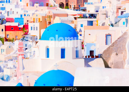 Celebre architettura viste città Santorini, Grecia Foto Stock