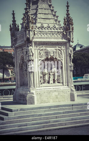 Cristobal Colon, immagine della città di Madrid, la sua architettura caratteristica Foto Stock