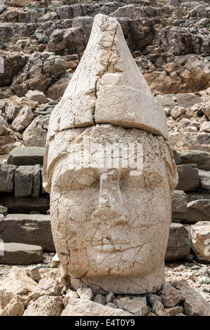 Testa di Antioco, est terrazza, Nemrut o Nemrud Daghia, Anatolia, Turchia Foto Stock